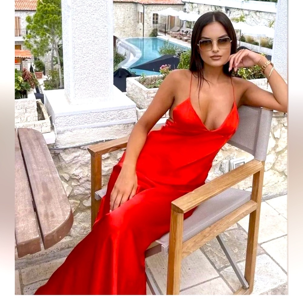 🔥 ZARA 100% silk mulberry red slip dress 🔥
